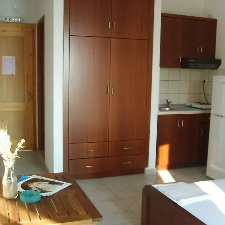 τo κamari Apartment *