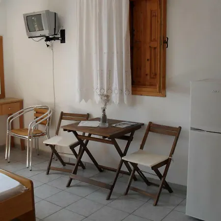 τo κamari Apartment *