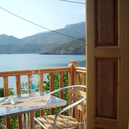 Apartament τo κamari Skyros