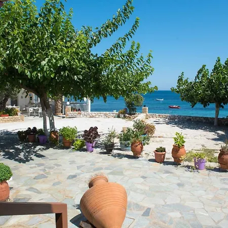 τo κamari Apartment Skyros