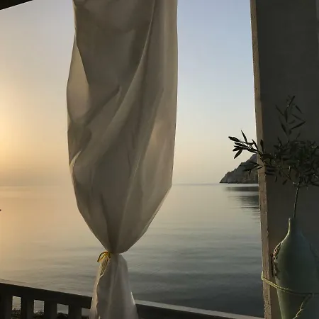 Lägenhet τo κamari Skyros