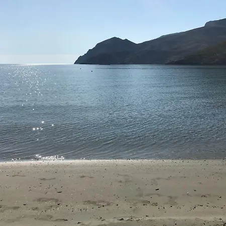 τo κamari Skyros